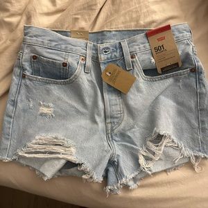 NWT Levi High-rise 501 shorts - sz 28
